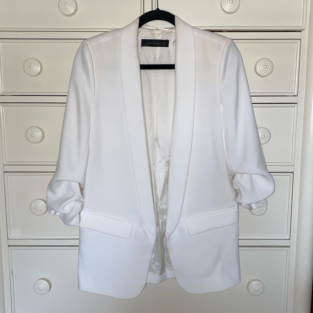 Zara Shirred Sleeve Blazer